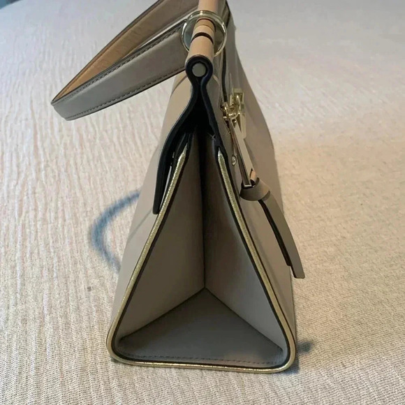 Michael Kors Leather Handbag top handle w/crossbody strap beige w/gold accents - Picture 4 of 16